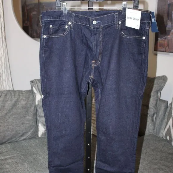 Abercrombie & Fitch.  Super Skinny.  Sz. 38 x 34
          
      NWT