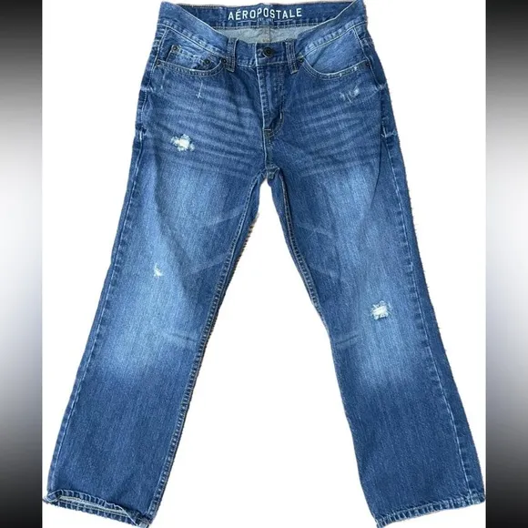 Size AéRopostale jeans 3 pair
Size 27X28