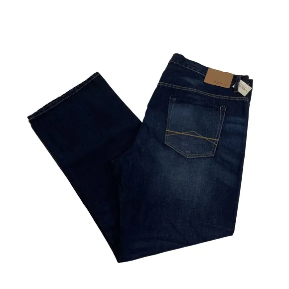 Aeropostale Men's Slim Straight Jeans 42 / 32 Fade Washed Denim
          
      NWT