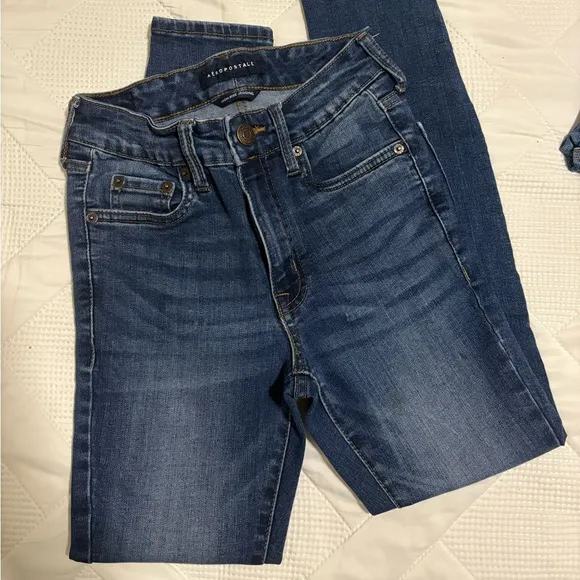 Aeropostale Blue Skinny Jeans with Contrast Stitching