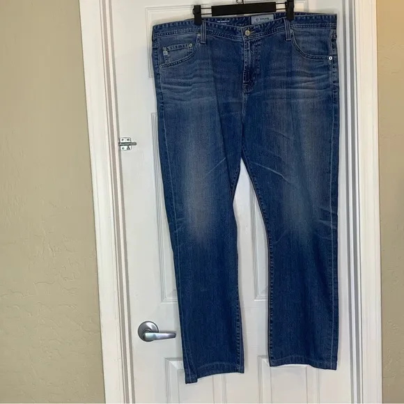 AG The Graduate Tailored Leg Jeans Size 42