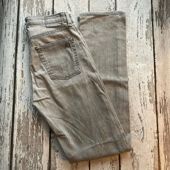 NWOT!  Agave Denim No 11 Classic