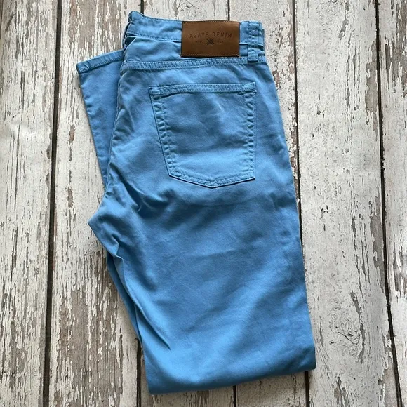 Agave Denim Classic The Standard Straight
          
      NWT