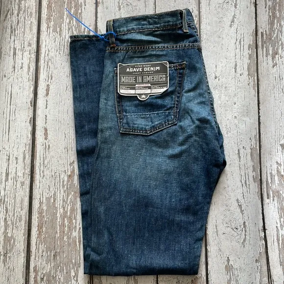Agave Denim Rocker Classic Taper
          
      NWT