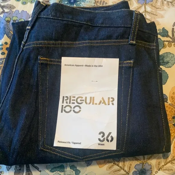 Relaxed fit/tapered jeans (Men)
          
      NWT