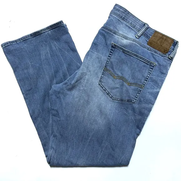 44x32 American Eagle Original Boot Jeans Light Wash Bootcut Active Flex Stretch