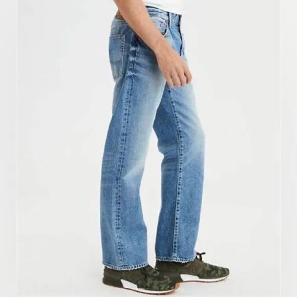American Eagle- Men’s Low Rise Boot Cut Jeans Blue Medium Wash, Size 40 x 32