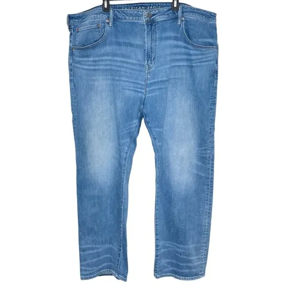 American Eagle Mens 46 X 32 Light Wash Denim Cozy Airflex Relaxed Straight Jeans