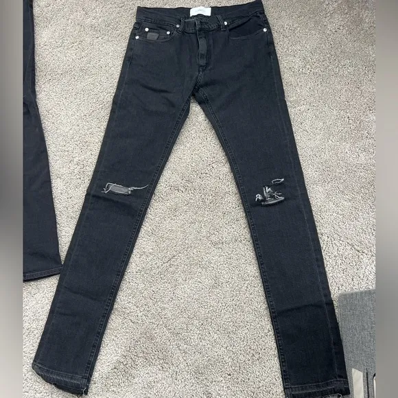 April 77 jeans 28