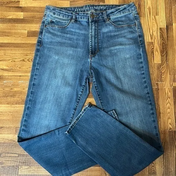 Articles of society, men’s denim jeans. Size 30.