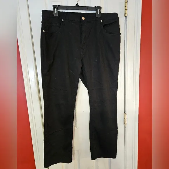 Aviator Men's Best Travel Jeans, Jet Black. Size 40/29
