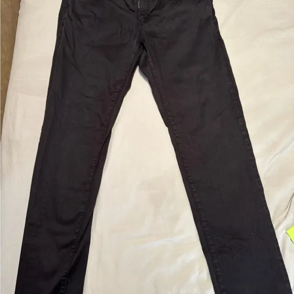 Classic Black Men's Jeans