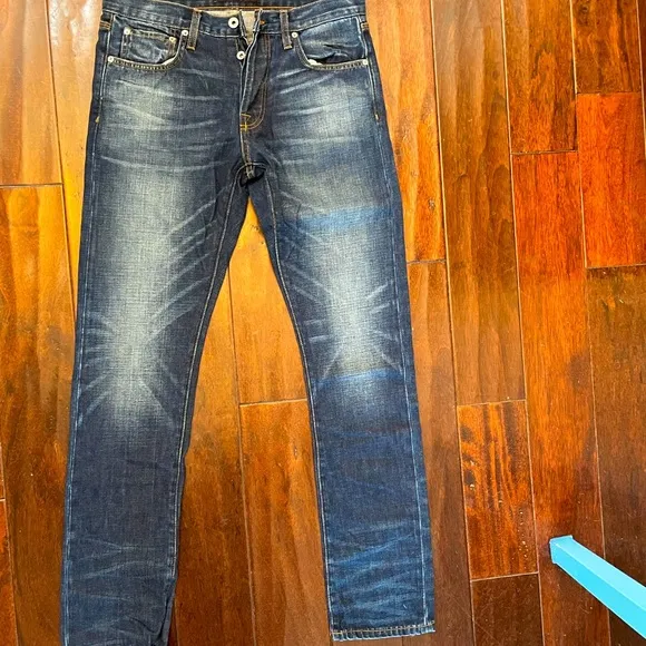 Baldwin. The Henley. The Classic Slim. Size 31.