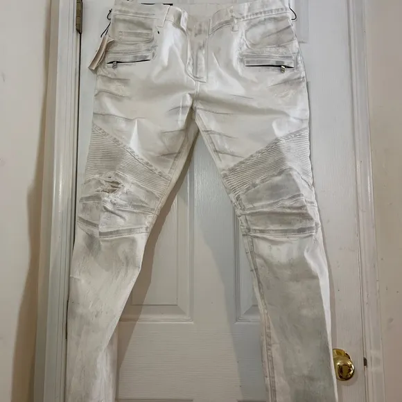 Balmain
Balmain Ripped Skinny Biker Jeans
          
      NWT