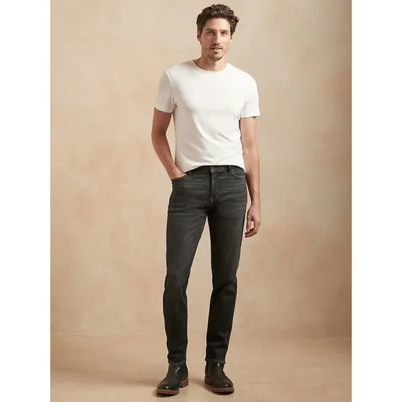 Banana Republic Slim Watershed Mill Valley Denim Stretch Jean 32/32
          
      NWT