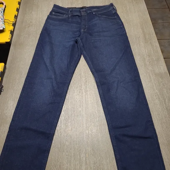 NWT Men's Banana Republic Straight Fit Blue Jeans Size 36×34
          
      NWT