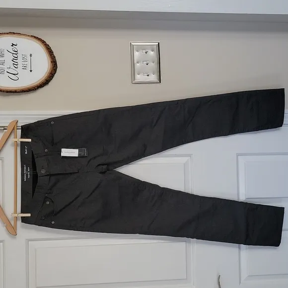 NWT Men Banana Republic Slim Travel Jean 30×32
          
      NWT