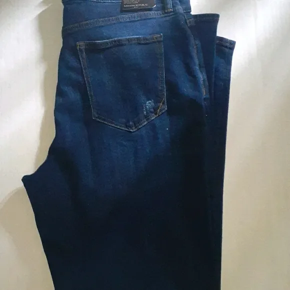 Banana Republic Athletic Fit Jeans 36x32 NWT
          
      NWT