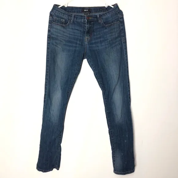 BDG blue jeans mid rise slim straight