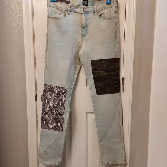 UO bdg patch skinny stretch jeans nwt
          
      NWT