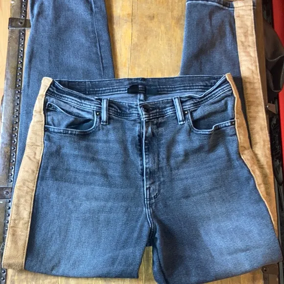 BDG jeans 34X32 (current 32X30.5)