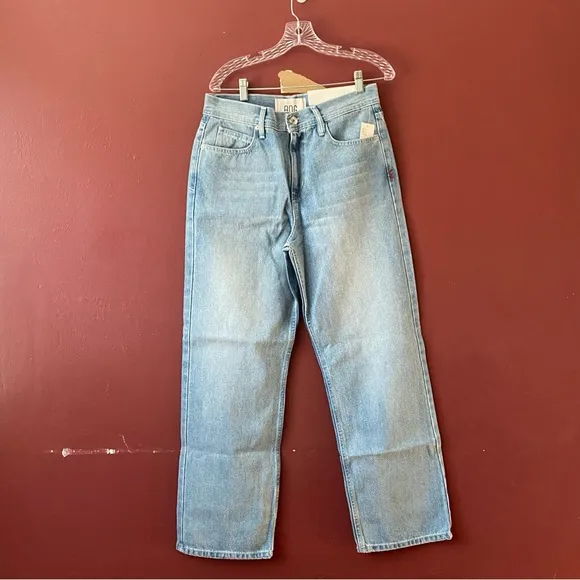 NEW BDG Urban Outfitters Men’s Skate Fit Saline Wash Jeans Size 30x30
          
      NWT