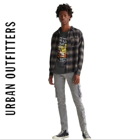 NEW Urban Outfitters UO BDG Light Grey Skinny Fit Cargo Jeans
          
      NWT