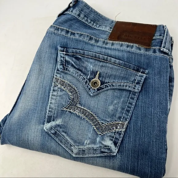 Big Star Men's 40 R Union Straight Medium Wash Distressed‎ Denim Blue Jeans