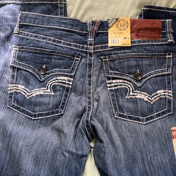 Big Star Blue Boot Cut Jeans with Contrast Stitching
              
      NWT