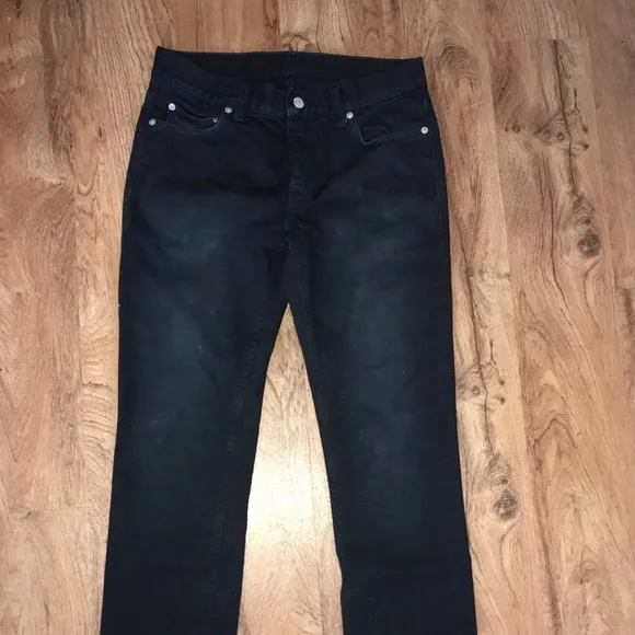 BLK DNM