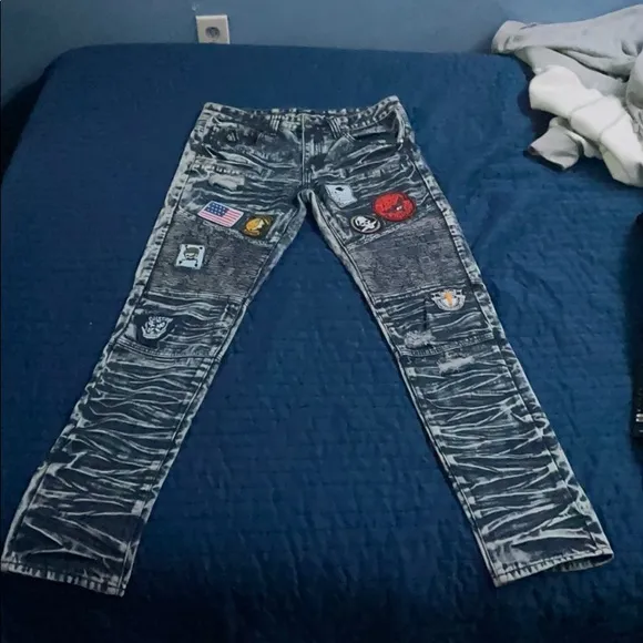 Tapered jeans