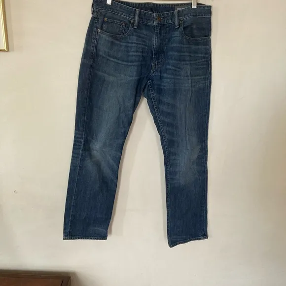 Bonobos Jeans 34 waist 30 length slim medium wash