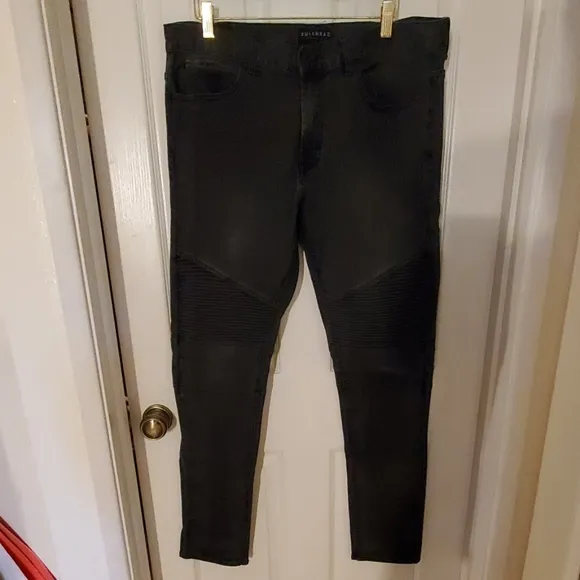 Bullhead Denim Co. jeans