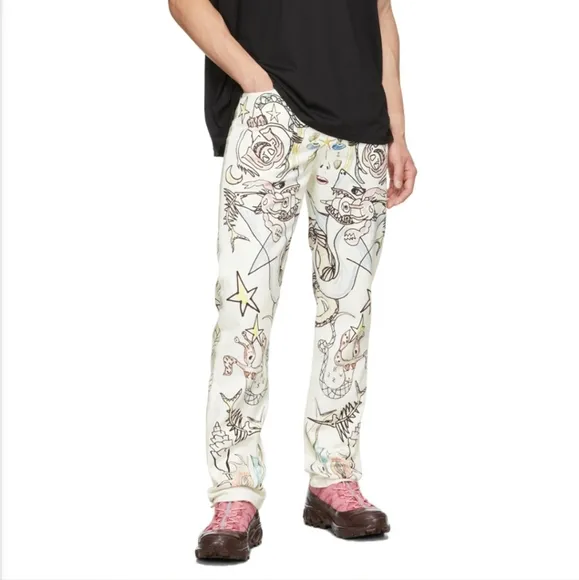 NWT$620 Burberry Logo White Graphic Straight Leg Pant Bottom Jeans Size 32
          
      Boutique