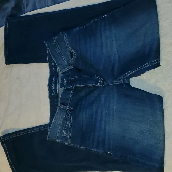 Calvin Klein mens straight leg jeans