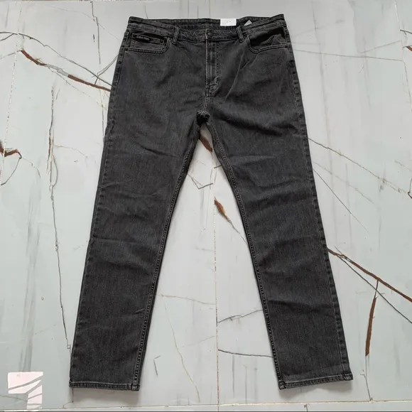 Calvin Klein Jeans Men's 38x32 Skinny Fit Gray Casual Pants Denim Comfort NEW
          
      NWT
