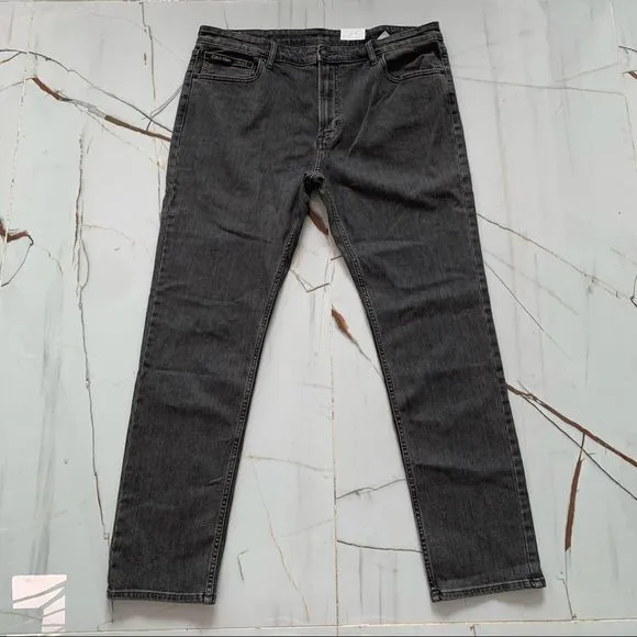 Calvin Klein Jeans Men's 38x32 Skinny Fit Gray Casual Pants Denim Comfort NEW
          
      NWT
