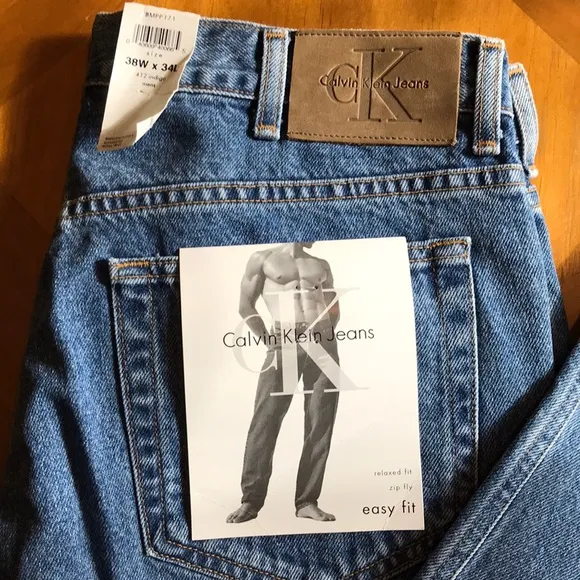 Vintage Calvin Klein Easy Fit Jeans NWT 38W X 34L
          
      NWT