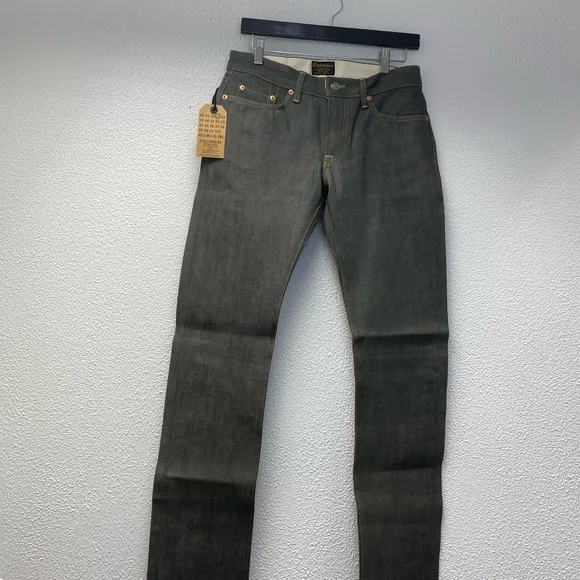 NWT! CIVILIANAIRE SLIM STRETCH "OLIVE" JEANS
          
      NWT