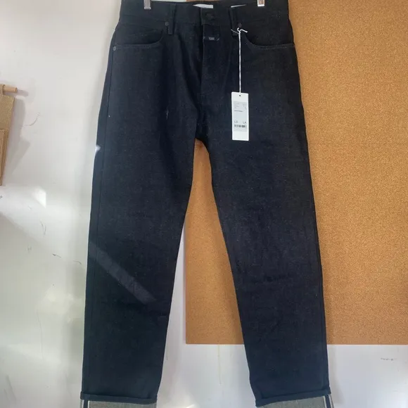 CLOSED Italian Selvedge denim NWT
          
      NWT