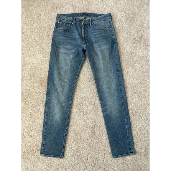 CLUB MONACO Mens Blue Medium Wash Denim Jeans Sz 32/32 NEW
          
      Boutique
