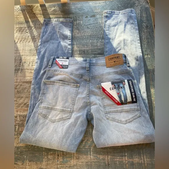 NWT Company 81 Stratford Slim Fit Jeans Distressed, Holes, Light Denim 28/30
          
      NWT