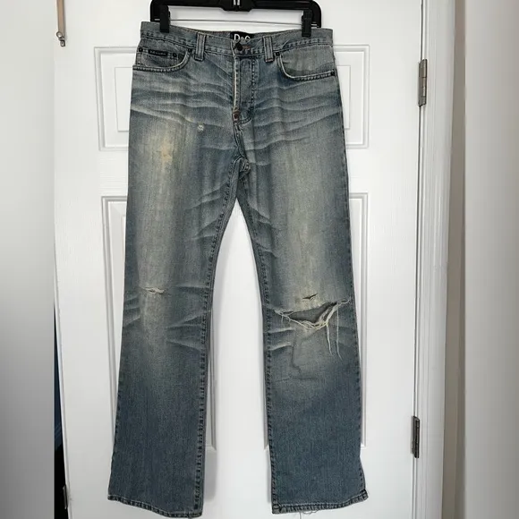 Men’s D@G distressed jeans