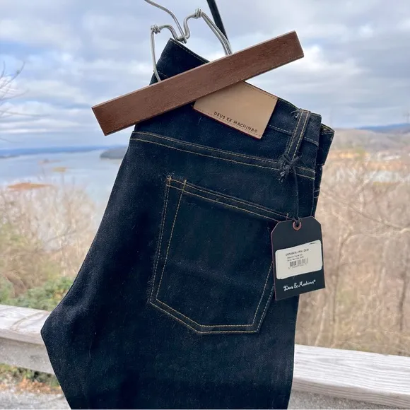 DEUS EX MACHINA Raw Denim Made In The USA size 29/34
              
      NWT