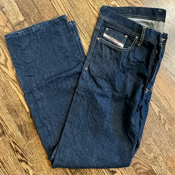 NWOT! Men’s Diesel Dark Denim Jeans Sz. 31
