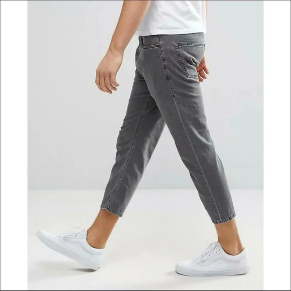 Men’s Diesel Rhial Slim Carrot Grey Jeans 30 x 30 US!
          
      NWT