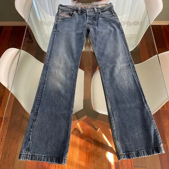 Diesel Lemmen Relaxed Straight Jeans Made in Italy