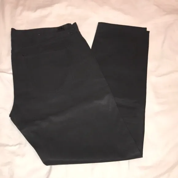 Men’s DKNY jeans
