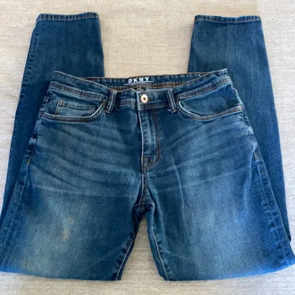 DKNY “Mercer Slim” jeans. Size 33/32