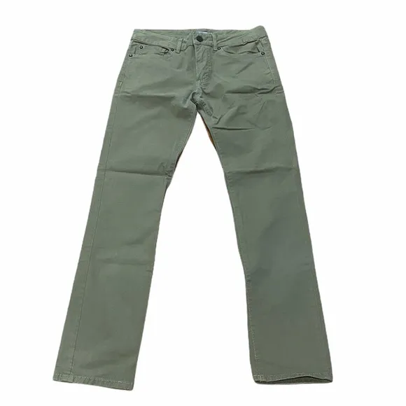 DL1961**Nick Slim Khaki Green Denim**Size 28 $178
          
      NWT